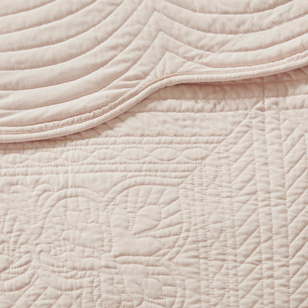 3 Piece Reversible Scalloped Edge Quilt Set Blush King/Cal King