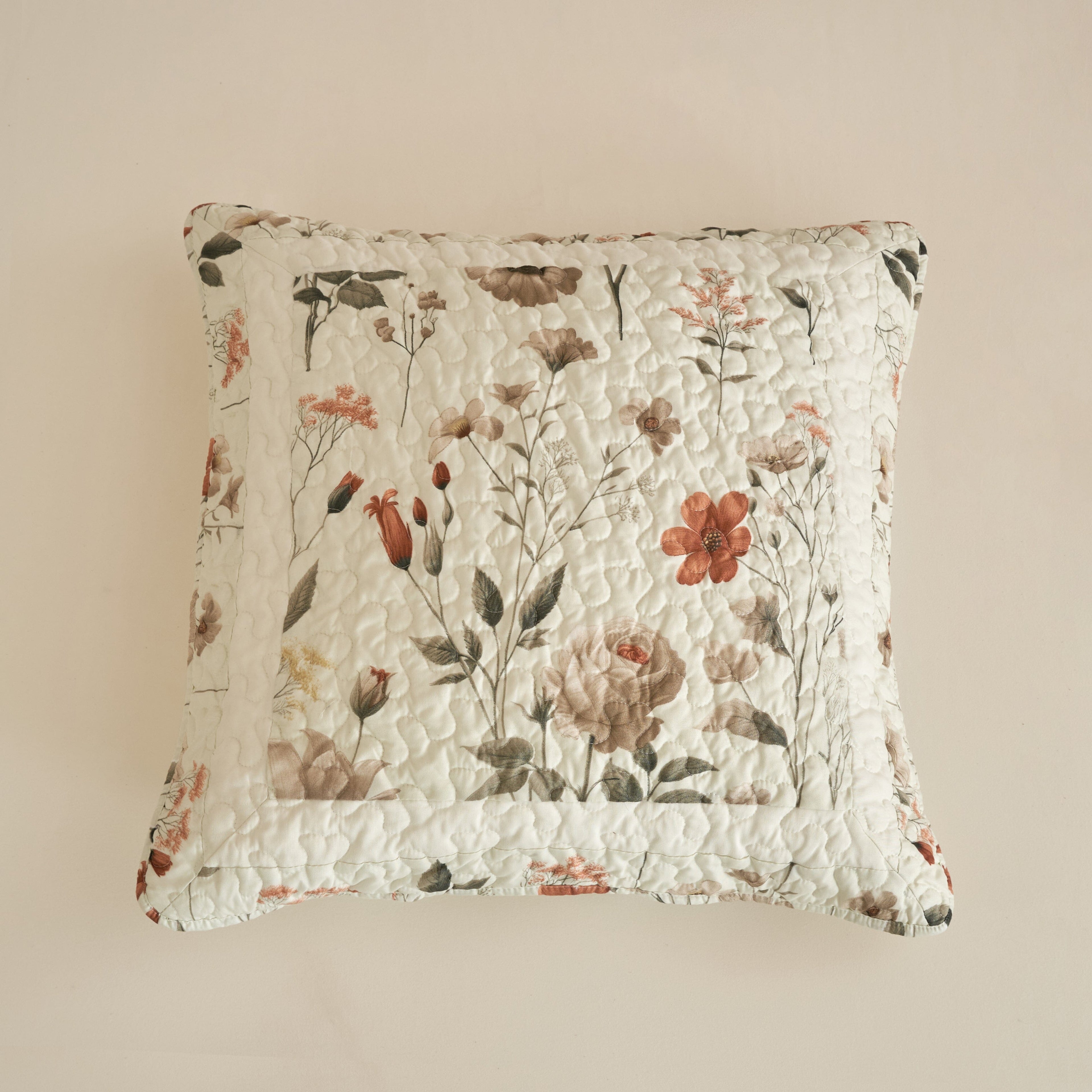 Enchanted Meadow Quilt Set – Beige, Rose & Soft Green Floral