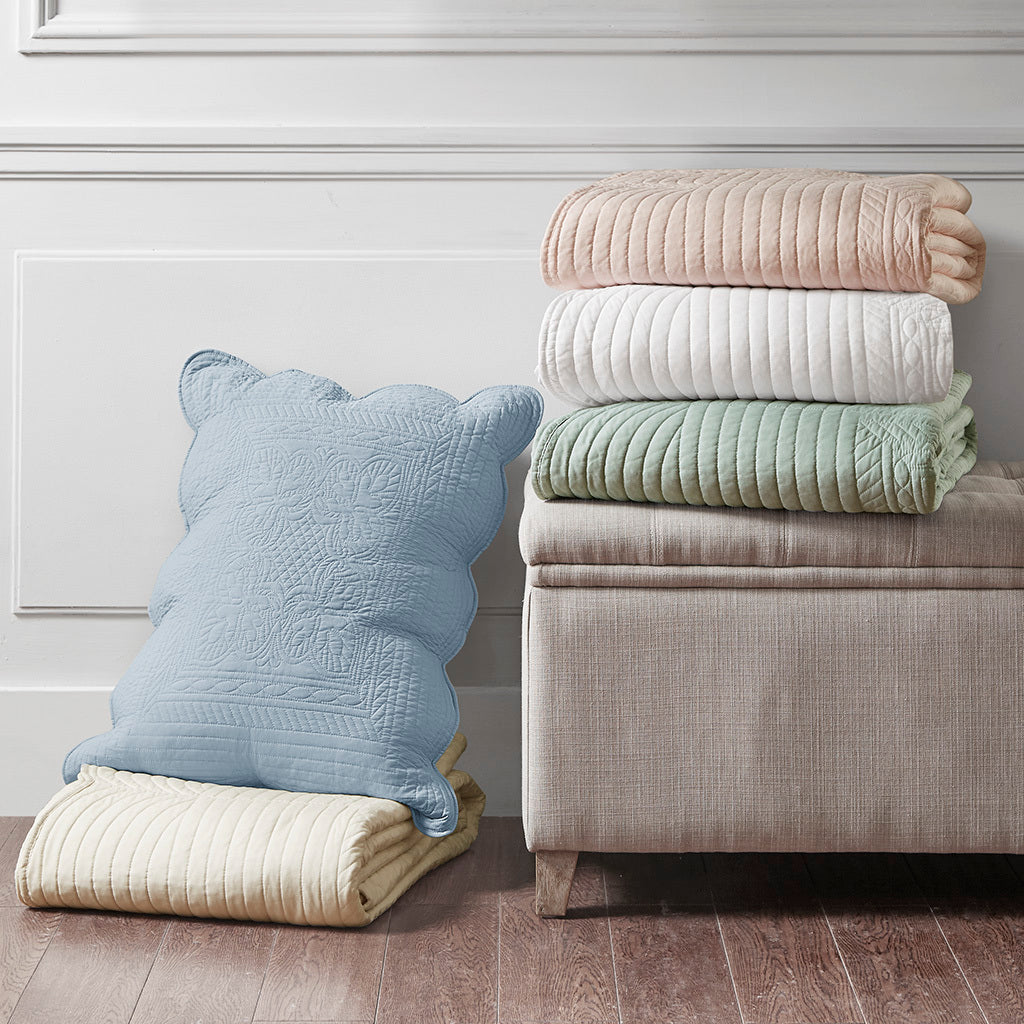 3 Piece Reversible Scalloped Edge Quilt Set Blush King/Cal King