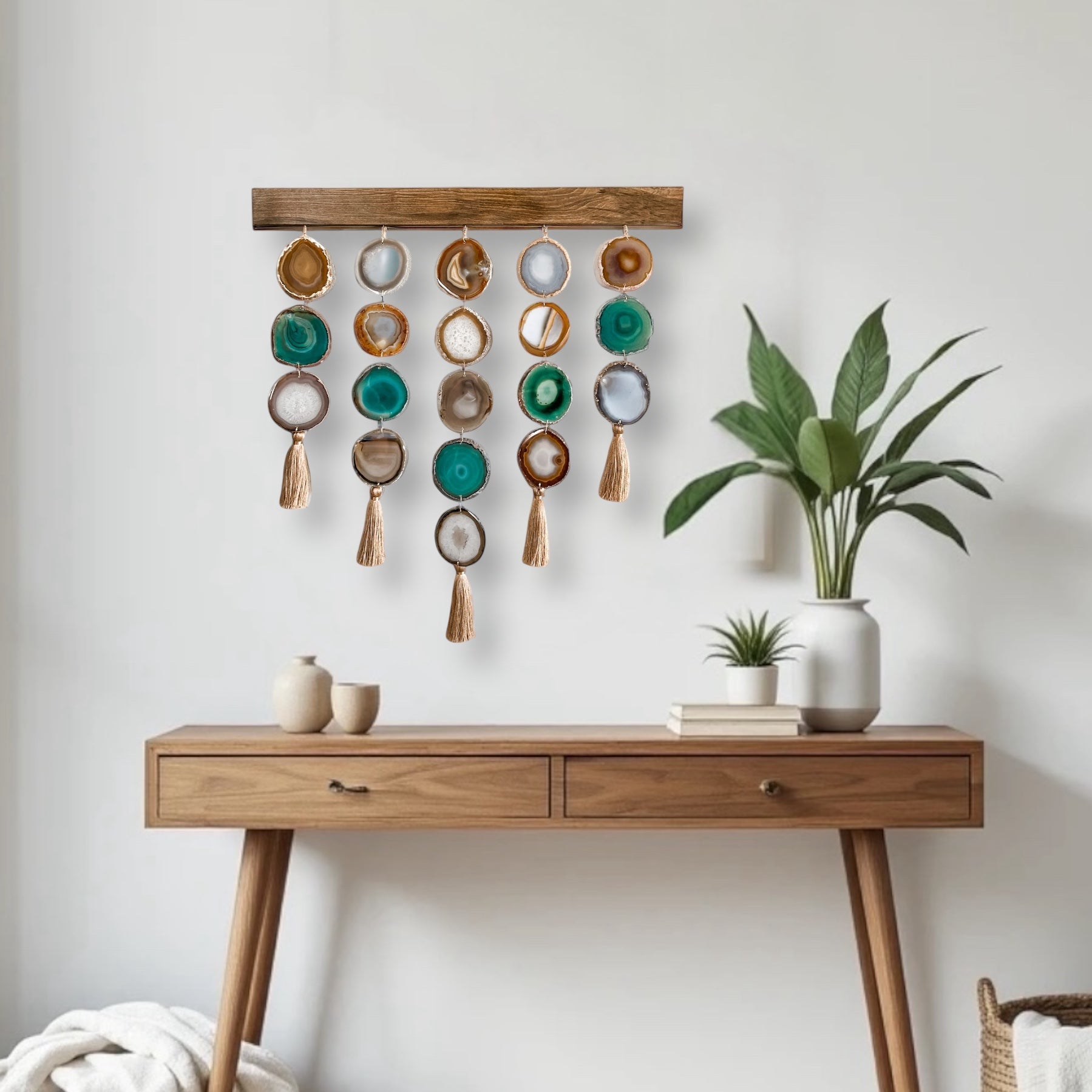 Juniper Uma Agate Wall Hanging (24 Inch)