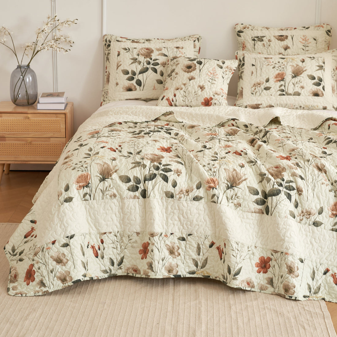 Enchanted Meadow Quilt Set – Beige, Rose & Soft Green Floral