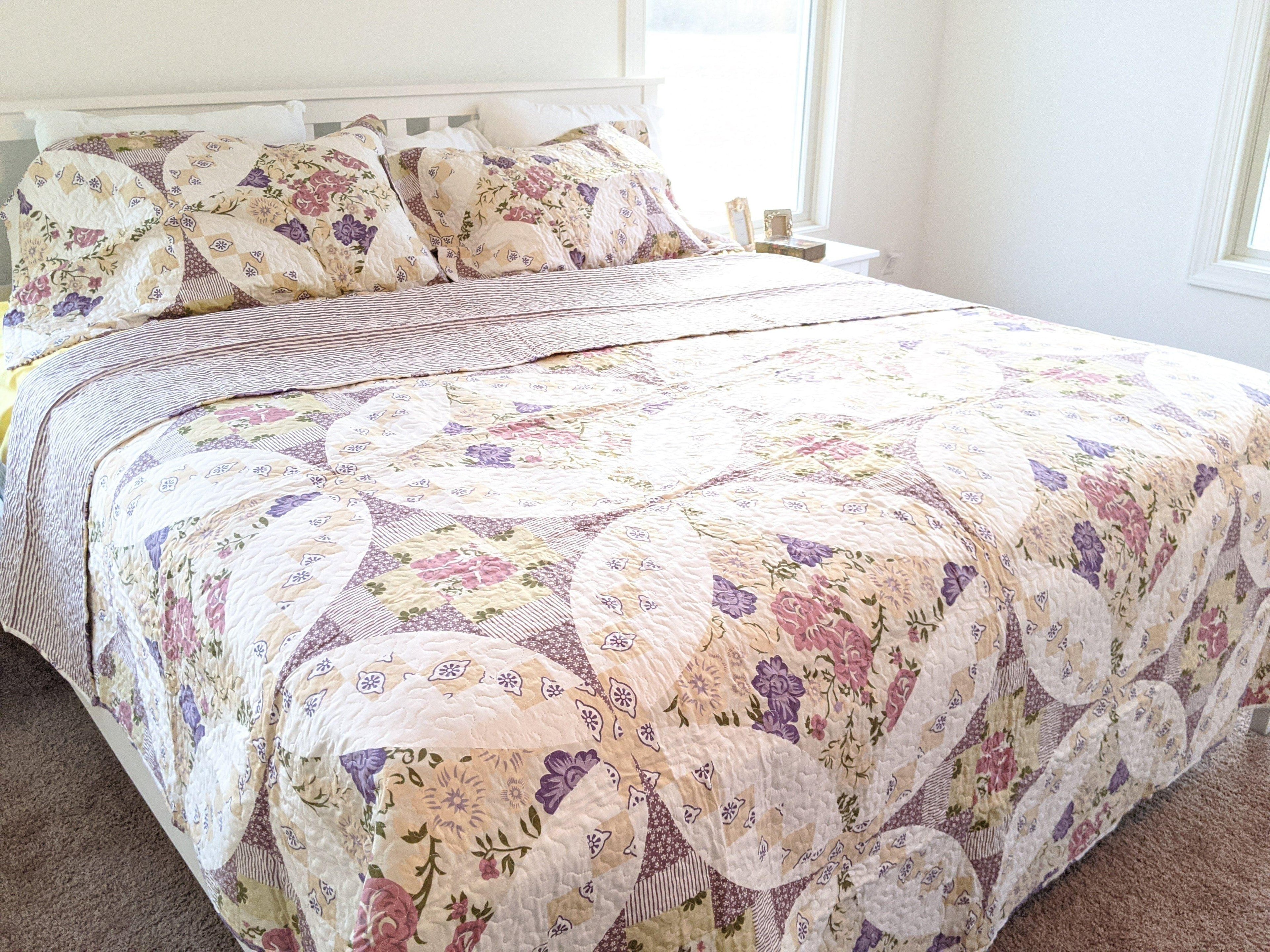 Wisteria Cottage Roses Quilted Bedspread Set – Lightweight (HS-1003)