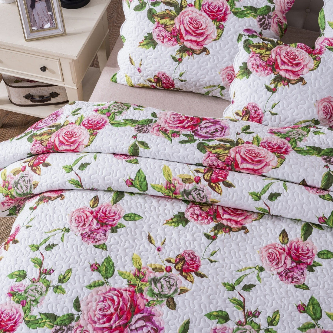 Romantic Roses Bedding Set – Bed in a Bag Bundle (JHW-879)