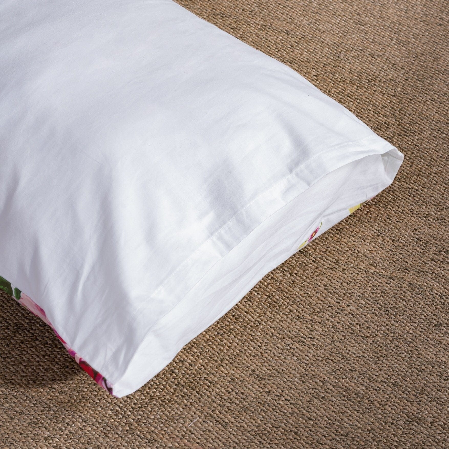 Romantic Roses Bedding Set – Bed in a Bag Bundle (JHW-879)