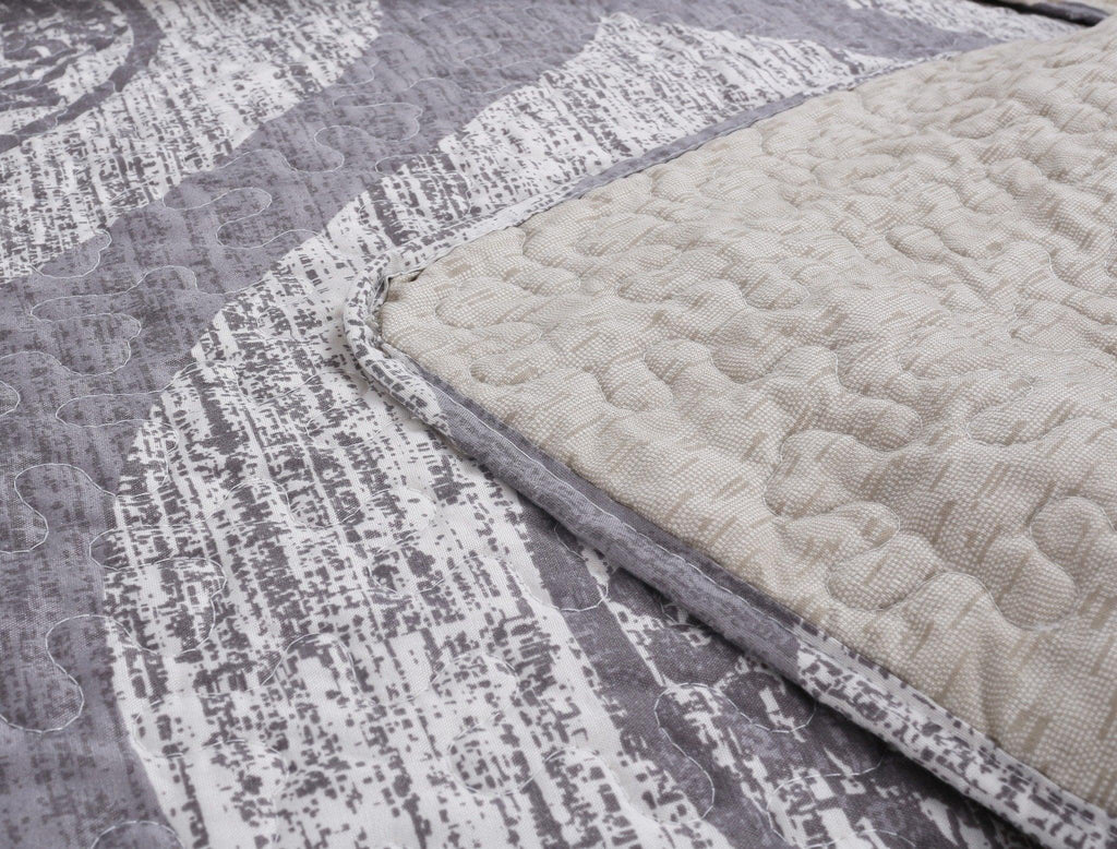Rustic Grey Mosaic Reversible Quilted Bedspread Set (SD16299)