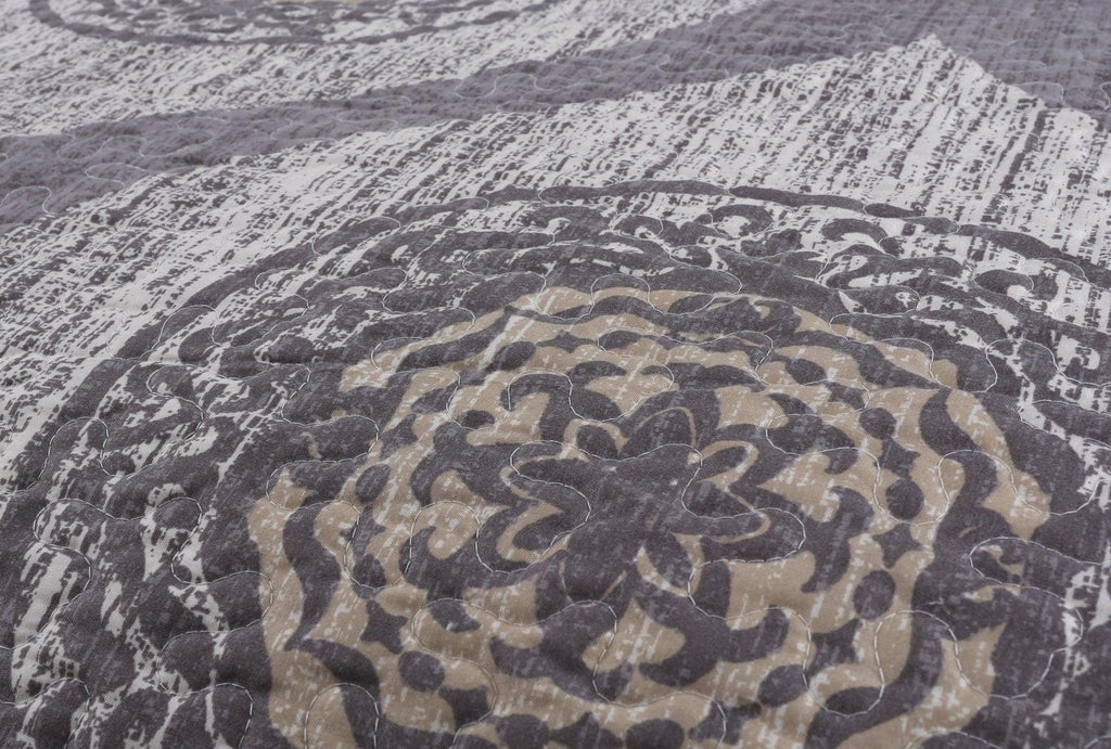 Rustic Grey Mosaic Reversible Quilted Bedspread Set (SD16299)