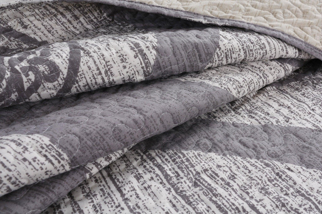 Rustic Grey Mosaic Reversible Quilted Bedspread Set (SD16299)