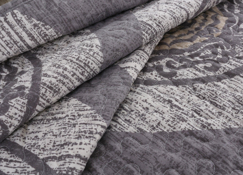Rustic Grey Mosaic Reversible Quilted Bedspread Set (SD16299)