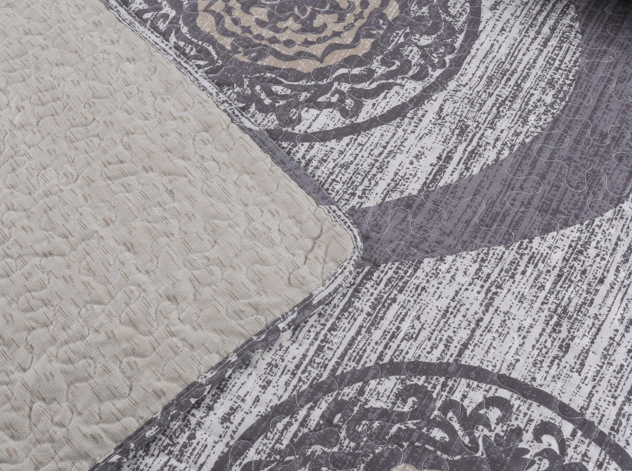 Rustic Grey Mosaic Reversible Quilted Bedspread Set (SD16299)