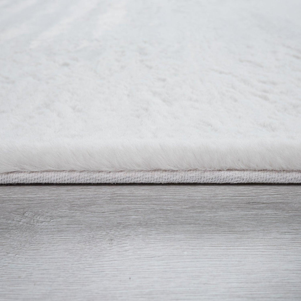 Super Soft Area Rug Fluffy High Pile Cosy Luxurious Touch in Solid Cream